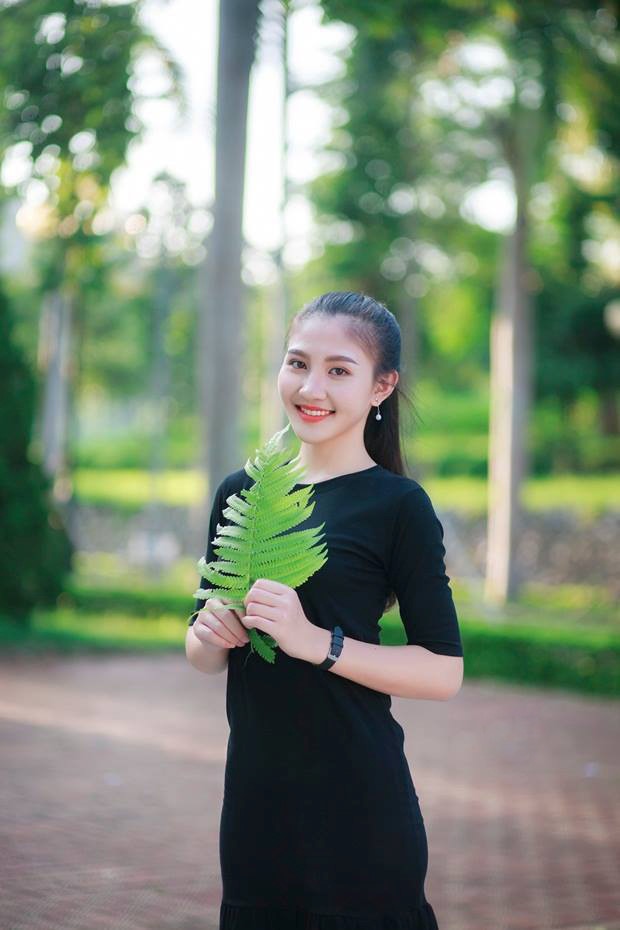 Ngắm vẻ đẹp trong trẻo của nữ sinh dân tộc Mường Ngắm vẻ đẹp trong trẻo của nữ sinh dân tộc Mường